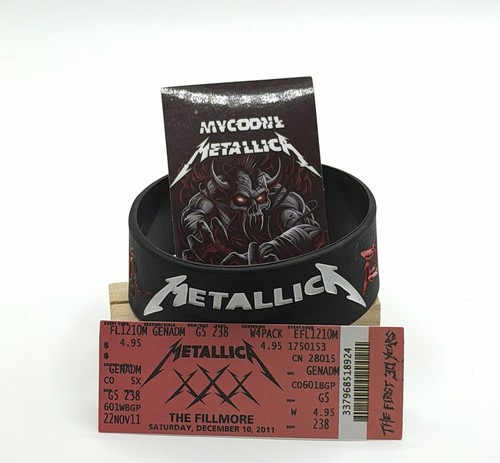 Metallica wristband with mini - metallica,
